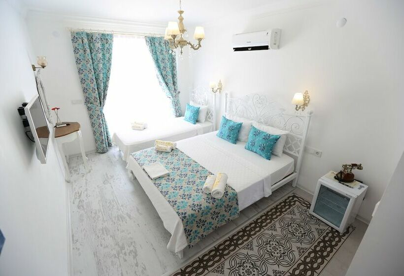 Comfort Kolmen Hengen Huone, Rüzgar Gülü