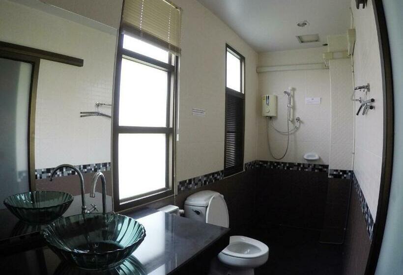 スタンダードトリプルルーム, The Old Palace Resort Klong Sa Bua