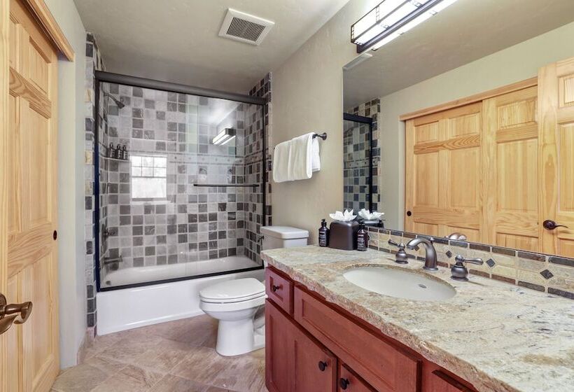 Апартаменты Deluxe 3 Спальни, Kirkwood Mountain Resort Properties
