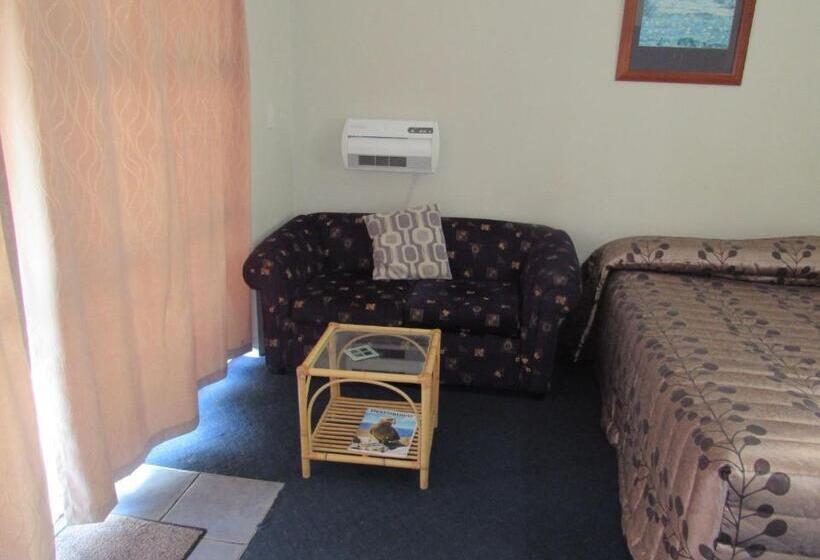 Люкс, Palmerston North Motel