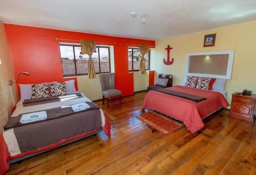 Standard Kolmen Hengen Huone, Friends Hotel & Rooftop Historic Center & Museums
