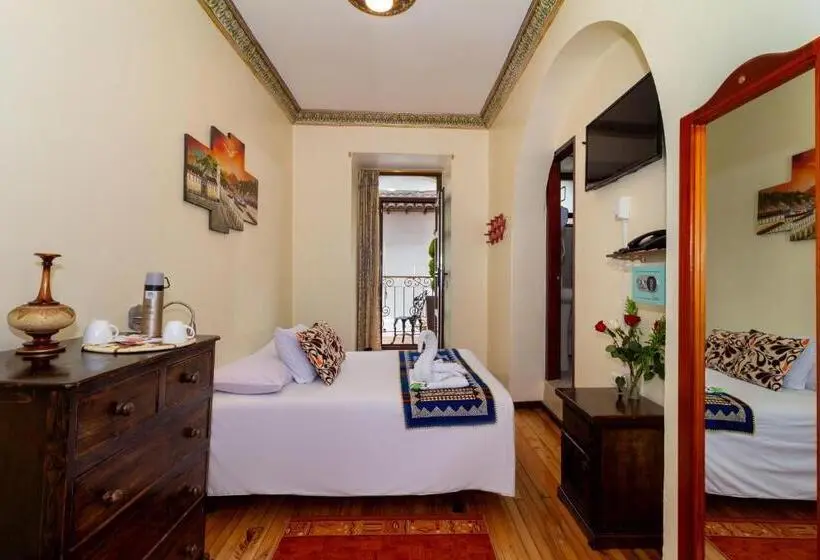 Deluxe-huone Parveke, Friends Hotel & Rooftop Historic Center & Museums