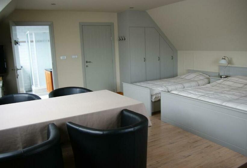 Семейный Номер, B&b The Beachhouse