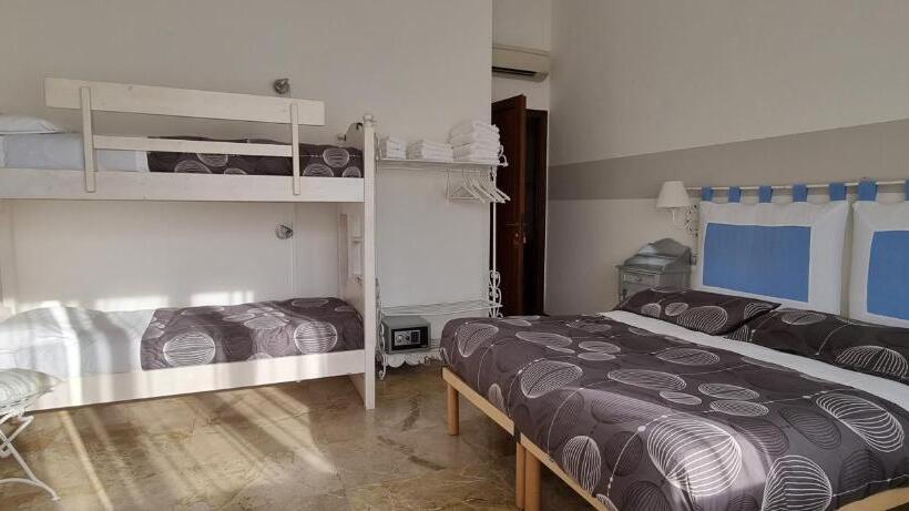 اتاق استاندارد چهار تخته, Stay Bergamo