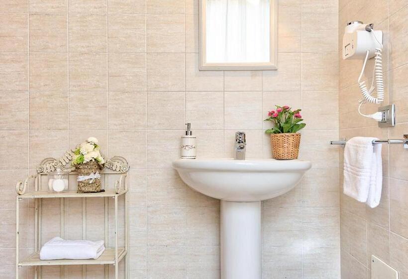 اتاق سوپریور سه تخته, Stay Bergamo