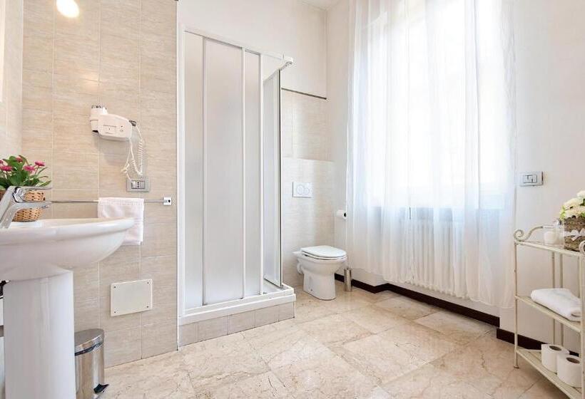 اتاق سوپریور سه تخته, Stay Bergamo