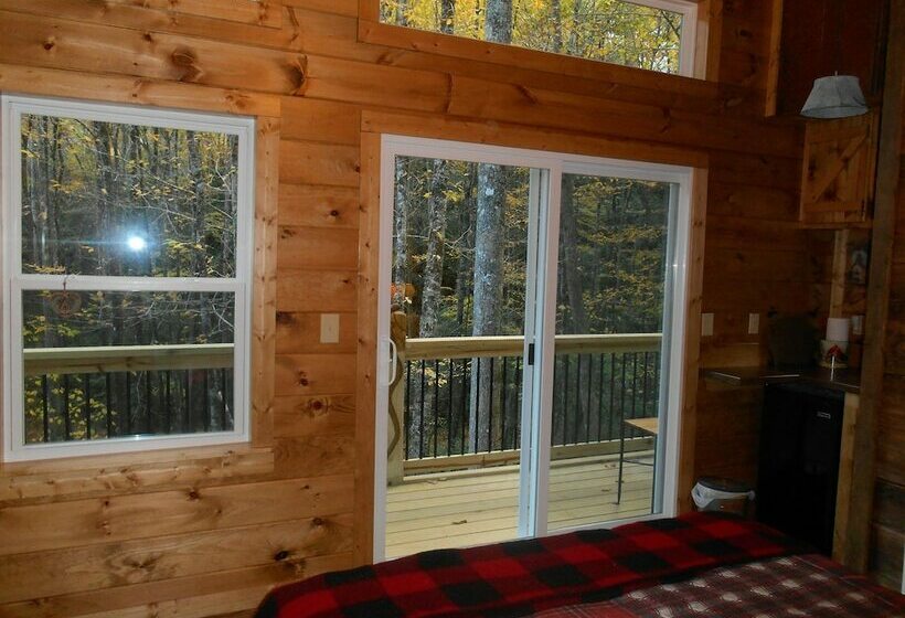 베이직 룸 더블 침대, The Owl's Perch