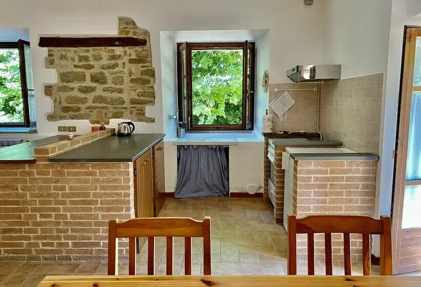 Huoneisto 1 Makuuhuone Puutarhanäkymä, Agriturismo Kebio I Tenuta Di Fassia