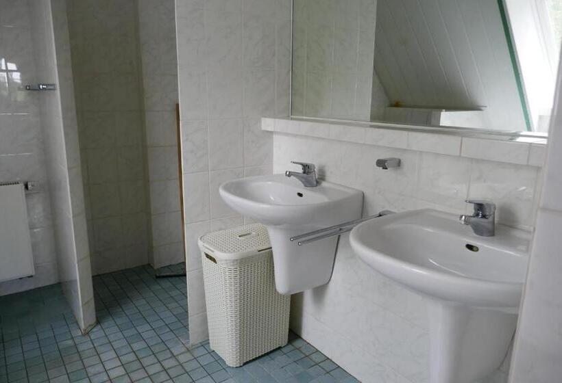 Номер Стандарт Трехместный, B&b Rezonans