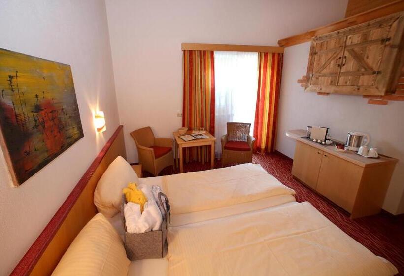 Classic room with balcony, Eder Michaela
