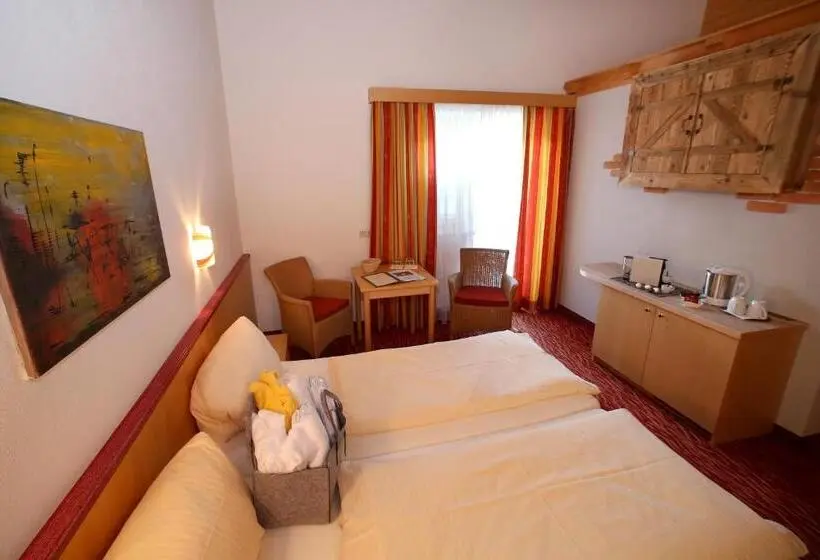 Classic room with balcony, Eder Michaela