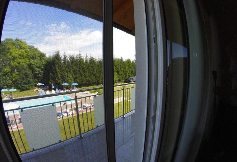 غرفة قياسية مزوَّدة بشُرفة, Gasthof Zum Lindenhof