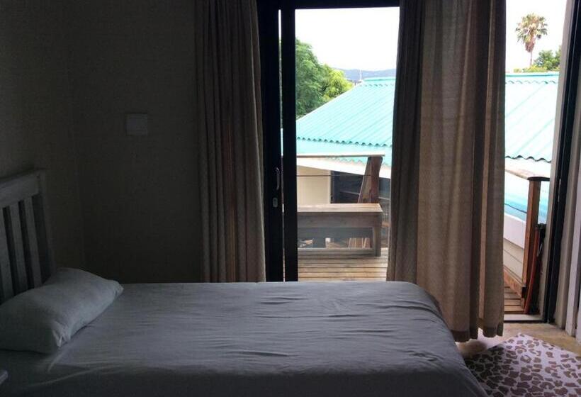 Семейный Номер, Island Vibe Knysna