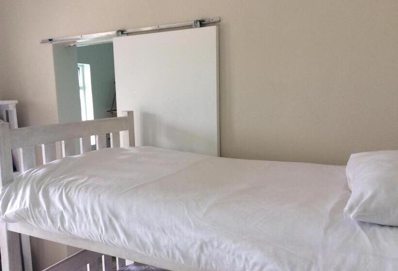 家庭间, Island Vibe Knysna