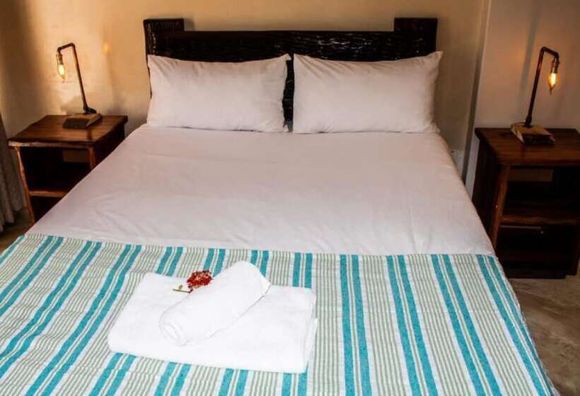 Семейный Номер, Island Vibe Knysna