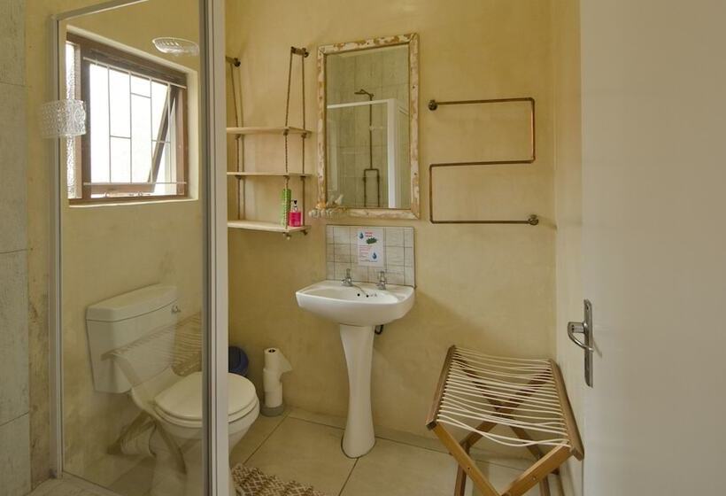 חדר משפחתי, Island Vibe Knysna