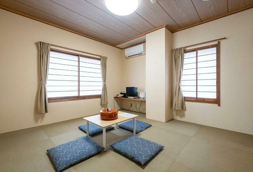 스탠다드 트리픔 룸 공동욕실, Kawaguchiko Station Inn