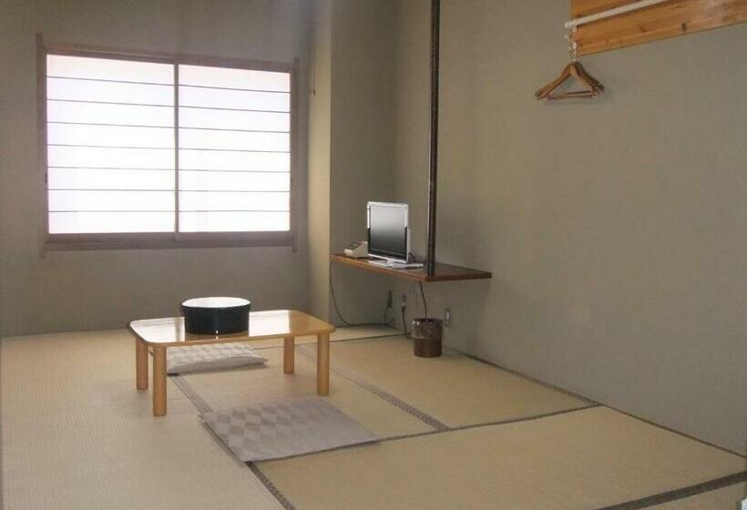 스탠다드 4인용 룸 공용 욕실, Kawaguchiko Station Inn