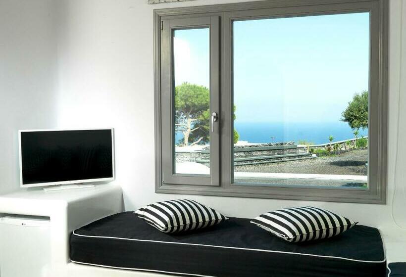 Suite Superior Vista Mar, San Marino Suites By Calm Collection