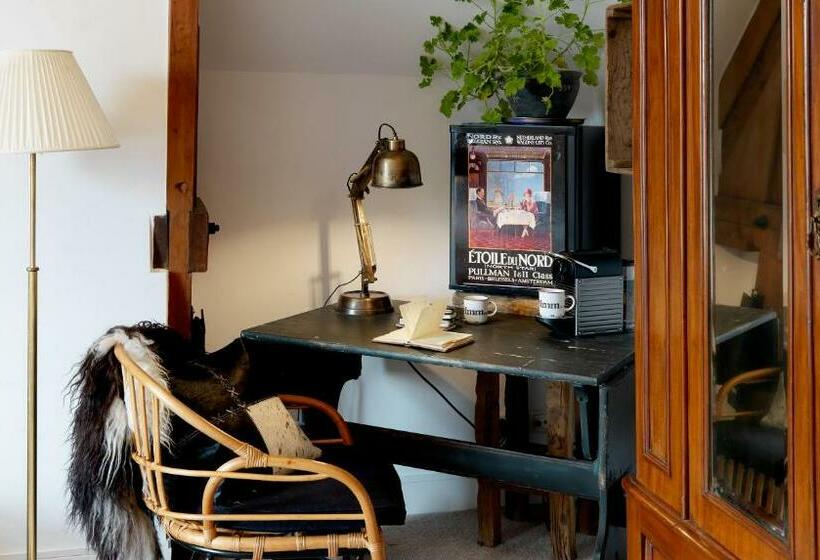 豪华房间, Station Amstelveen