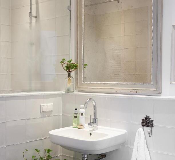 高级大房间, Station Amstelveen