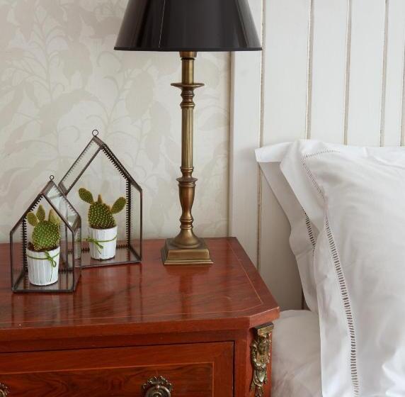 高级大房间, Station Amstelveen