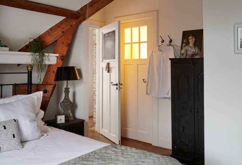 豪华房间, Station Amstelveen