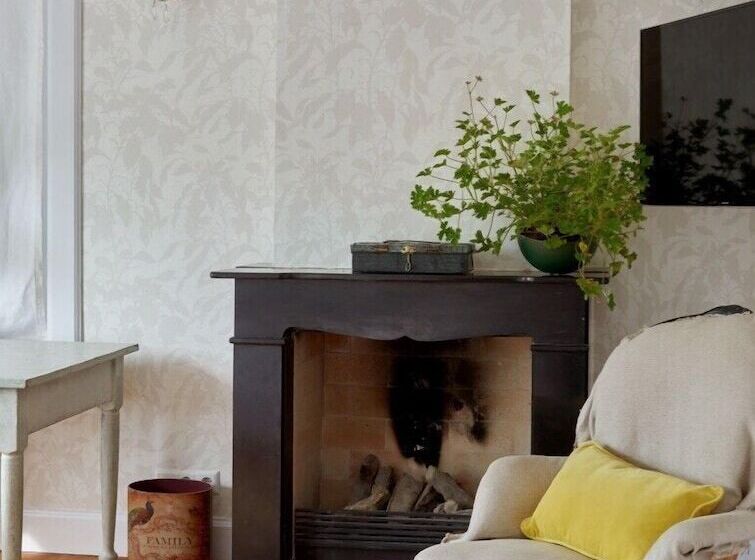 高级大房间, Station Amstelveen