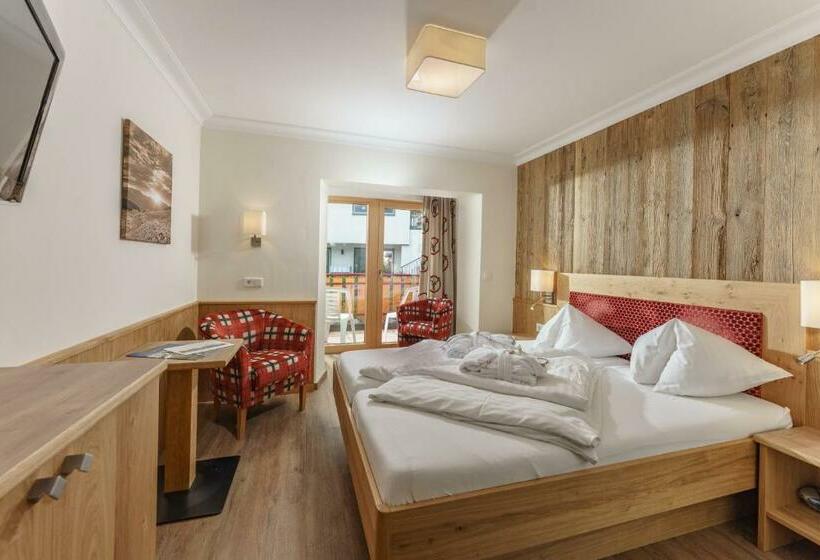 Aile Odası, Panoramahotel Gürtl