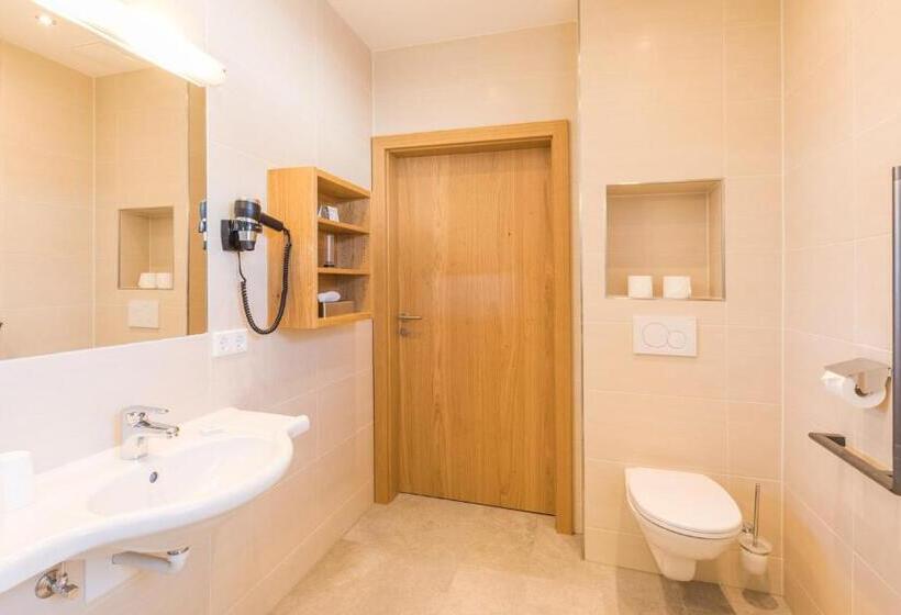 سوییت, Panoramahotel Gürtl