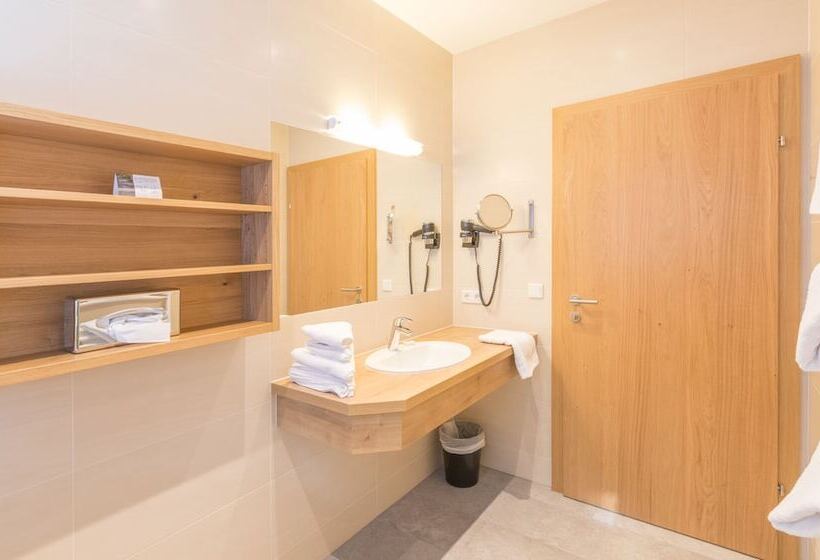 Suite Familiar, Panoramahotel Gürtl
