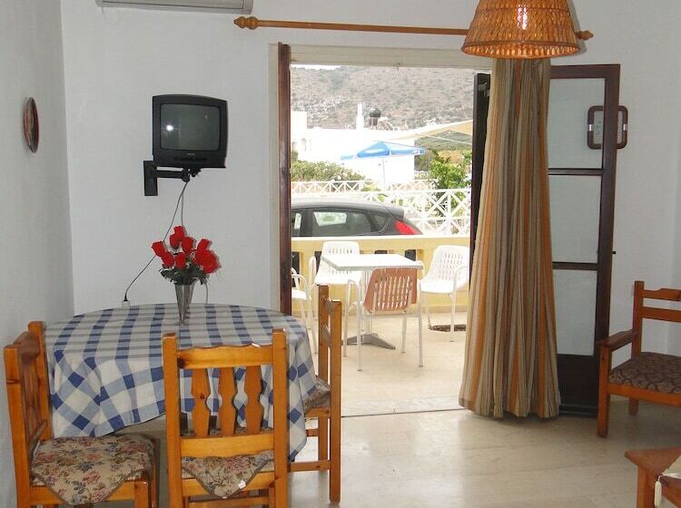 Студия Стандарт, Paradise Inn