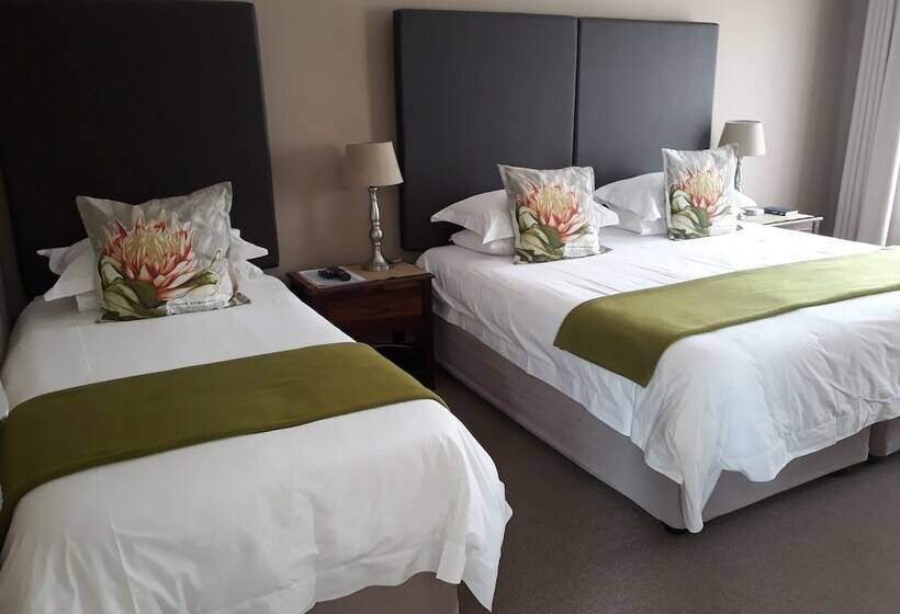 اتاق استاندارد سه نفره, Karoo Sun Boutique Guest House