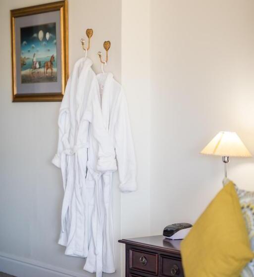 جناح مطلّ علي البحر, La Vista Lodge