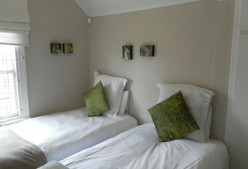 スタンダードルーム, Zareba B&b Guest House