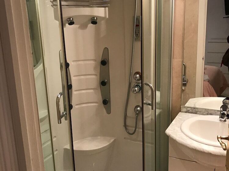 Апартаменты 3 Спальни, Skol Apartments Marbella