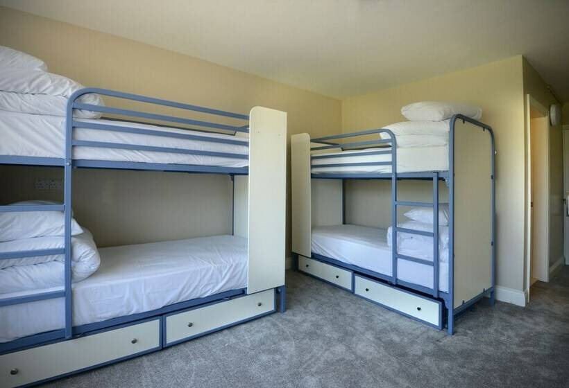 Habitació Quàdruple Estàndard, 3 Lakes Hostel