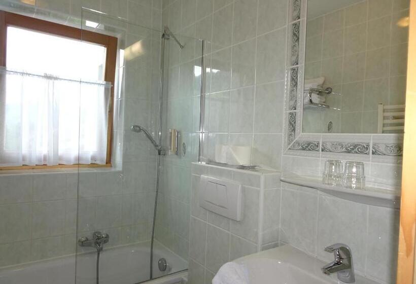 اتاق استاندارد, Alpenhotel Landhaus Küchl