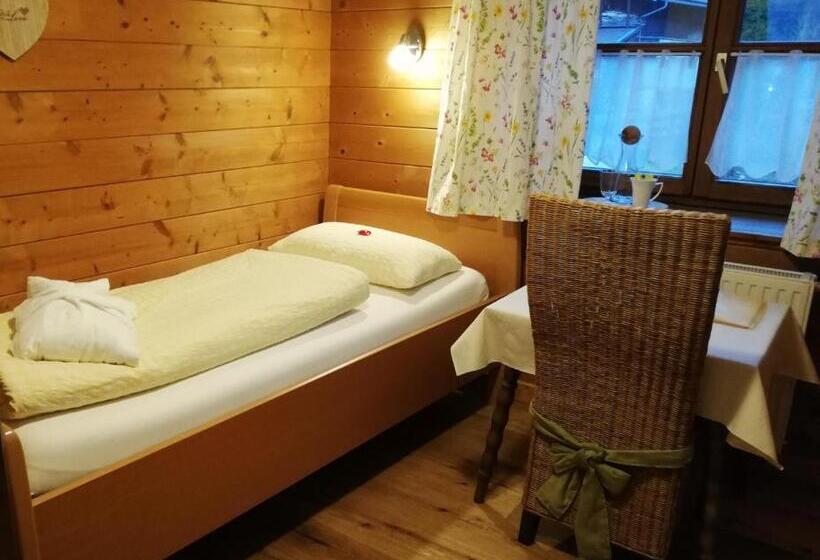 バスルーム共有のシングルスタンダード, Haus Binderschuster