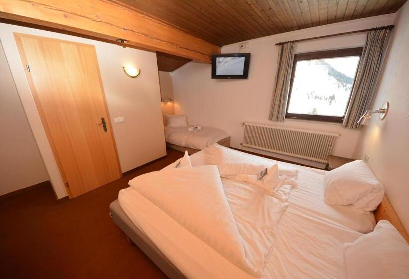 کلبه ییلاقی, Haus Lattacher By Châtel Reizen