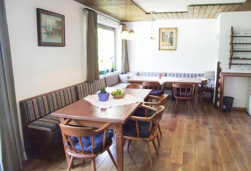 کلبه ییلاقی, Haus Lattacher By Châtel Reizen