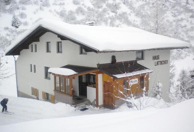 کلبه ییلاقی, Haus Lattacher By Châtel Reizen