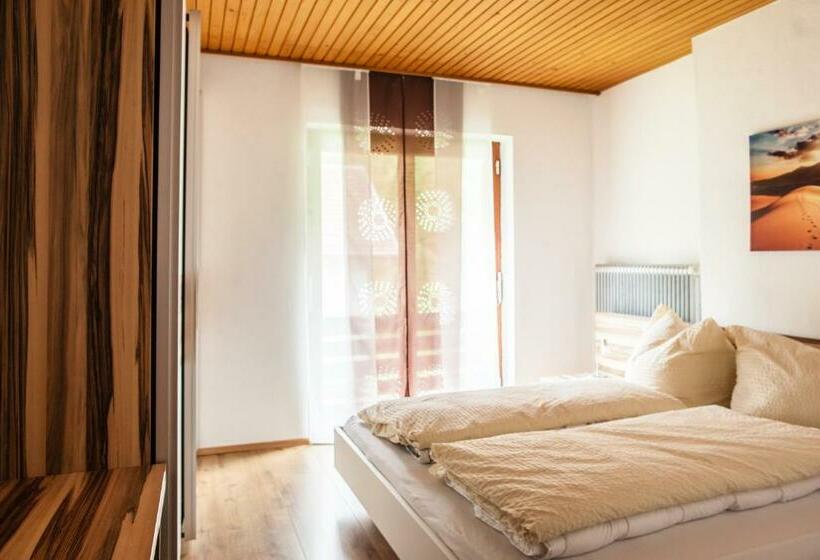 スーペリアールーム, Haus Sieben Singer Lydia