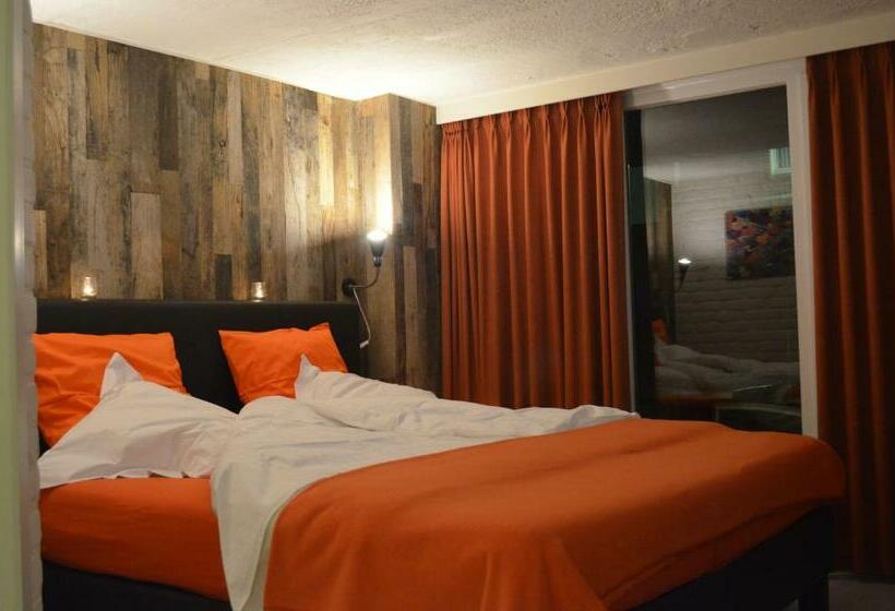 غرفة قياسية مزوَّدة بتراس, Les Chambres d'Elza