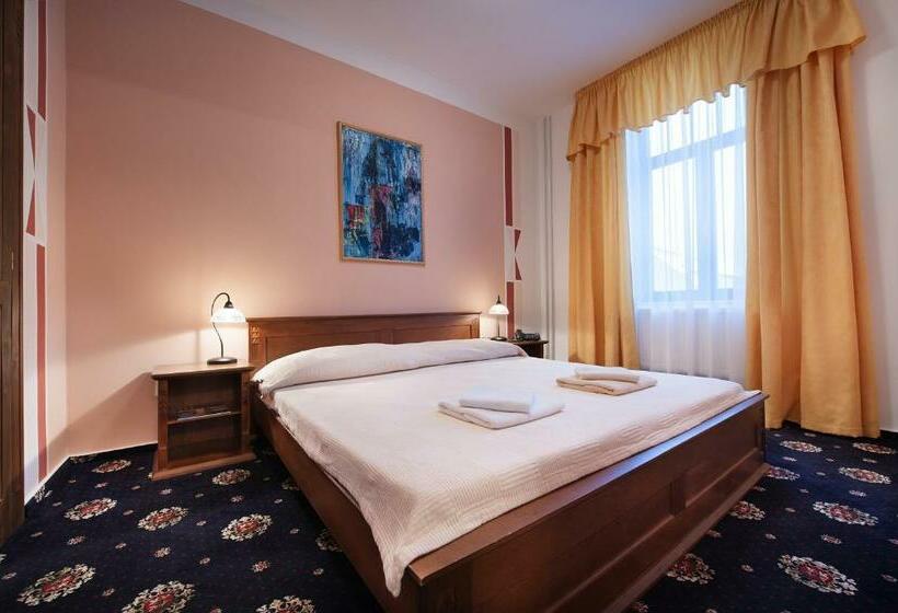 סוויטת ג'וניור, Brioni Suites