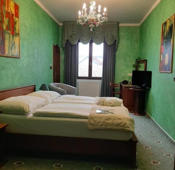 سوییت جونیور, Brioni Suites