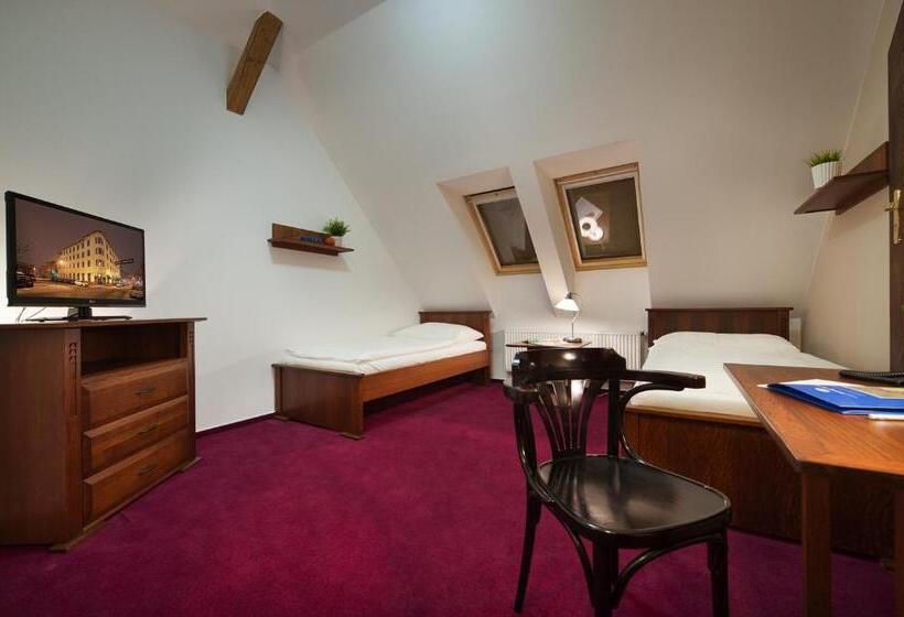 חדר דלוקס, Brioni Suites