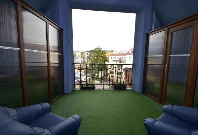 سوییت جونیور با بالکن, Brioni Suites