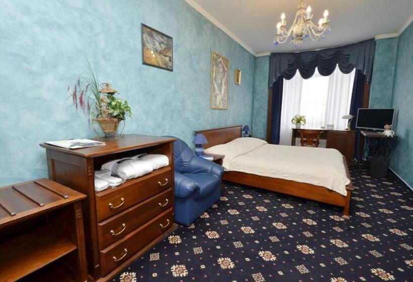 חדר דלוקס, Brioni Suites