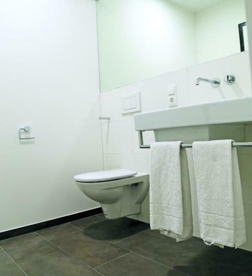 Quarto Estandar, Business Motel Feldkirch